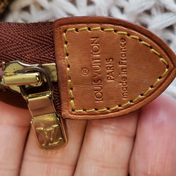 AUTHENTIC ⭐️⭐️⭐️Louis Vuitton - Picture 2 of 6